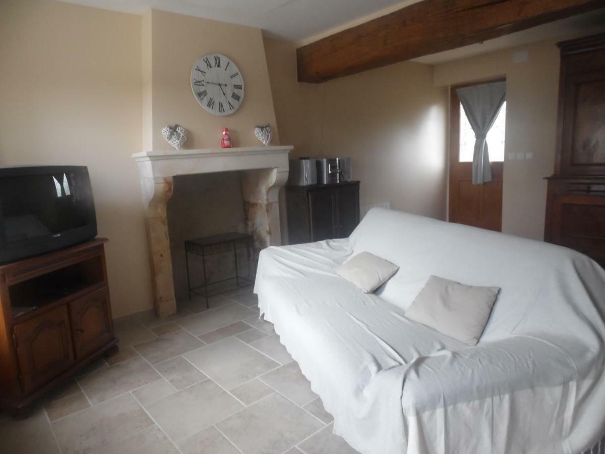 gîte  L'Albizia Prissac Extérieur photo